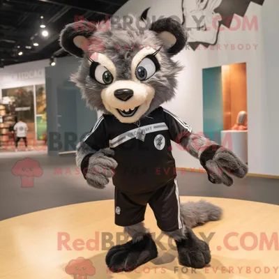 Productafbeelding van Zwart REDBROKOLY Civet-mascottekostuum gekleed met een hardloopshort en schoenclips