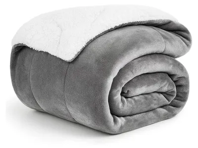 Productafbeelding van Travelhawk Fleece Deken 150x200 cm – Luxe plaid, grijs