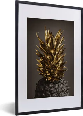 Produktbild von MuchoWow® Gerahmtes Poster Obst - Ananas - Gold 40x60 cm - Poster mit Schwarzem Bilderrahmen Wandposter Rahmen Foto Bilder - Poster in Rahmen