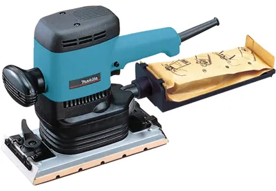 Zdjęcie produktu dla Szlifierka oscylacyjna 9046J Moc 600W Liczba suwów 6000 1/min Rozmiar płyty szlifierskiej 229x115mm Promień oscylacji 5mm