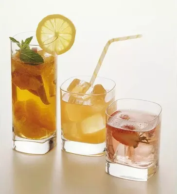 Produktbild von Strauss Longdrink 39cl - 24 Stück