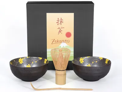 Produktbild von Matcha Set / Matchaset / 2x Matcha Schale 250ml, anthrazit/gelb, mit Besen und Löffel in Geschenkbox