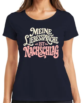 Zdjęcie produktu dla Koszulka damska "Meine Liebessprache" (Mój język miłości), napis: "Nachschlag Essen Lustig Sarkasmus Gourmet", kolor: granatowy, rozmiar: XXL