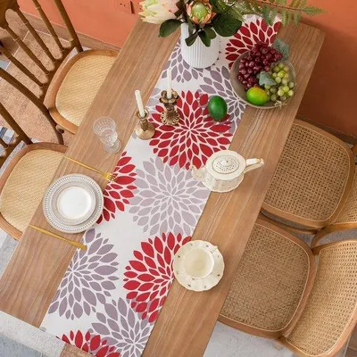 Produktbild von Ibenzoa® Tischläufer aus Leinen 40 x 140 cm – rotes & graues Dahlia‑Design, waschbar, Frühlings- & Sommerdeko für kleine Tische, Couchtisch & Buffet