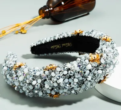 Image de Barrette Penelope Grise/Blanche - Élégance et Style KP18823