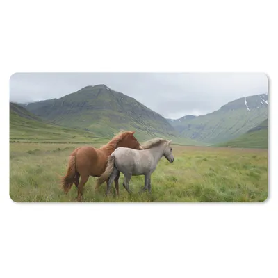 Produktbild von MuchoWow® Schreibtischunterlage Pferde - Gras - Berge 80x40 cm - XXL Mauspad - Gaming Mauspad