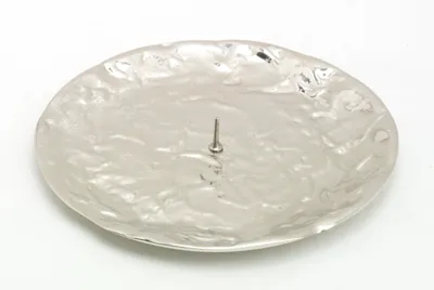 Produktbild von Kerzenteller Messing vernickelt Silber mit Dorn Ø 12,5 cm ideal für Kerzen
