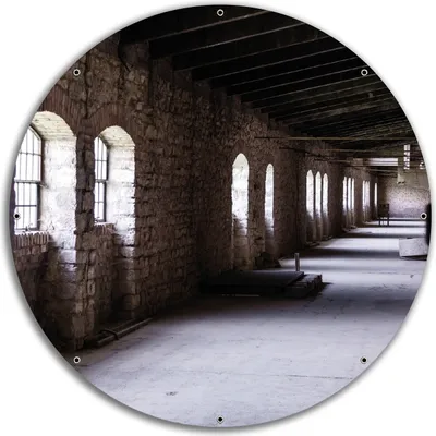 Produktbild von Wallario rundes Outdoor-Poster für Garten oder Balkon, Motiv Altes Bauwerk - stillgelegte Fabrik, 60 cm Durchmesser