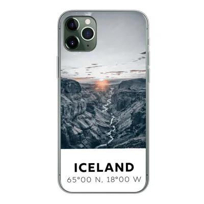 Produktbild von MuchoWow® Handyhülle Schutzhülle Hülle für iPhone 11 Pro Max Island - Sonne - Berge Silikon Softcase Handy Hülle - Schutz