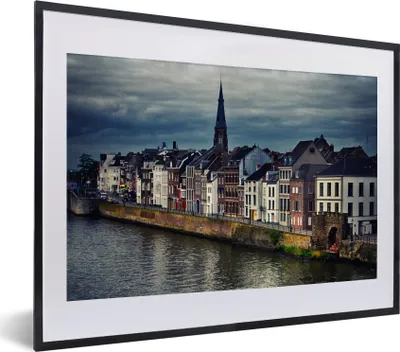 Produktbild von MuchoWow® MuchoWow® Gerahmtes Poster Skyline - Haus - Maastricht 40x30 cm - Poster mit zchwarzem Bilderrahmen - Bilderrahmen - Poster im Rahmen