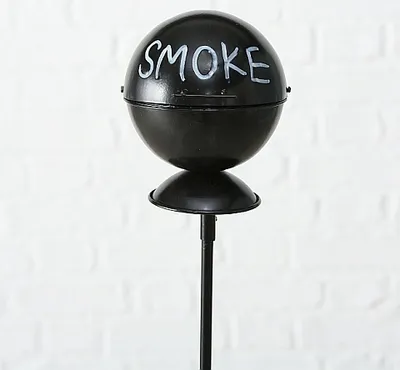 Image de Boltze Aschenbecher Smoke aus Metall schwarz/weiß 113cm x 13cm
