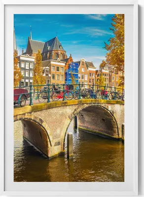 Produktbild von Amsterdams Herbstblues– Wandbild mit Rahmen – Gerahmtes Bild  – Wanddekoration – 70x100 cm –  Weiß Rahmen