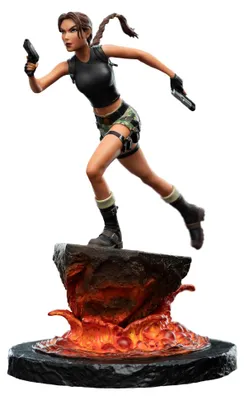 Zdjęcie produktu dla Tomb Raider Mini Statue Lara Croft: The Sanctuary of Flame 18 cm