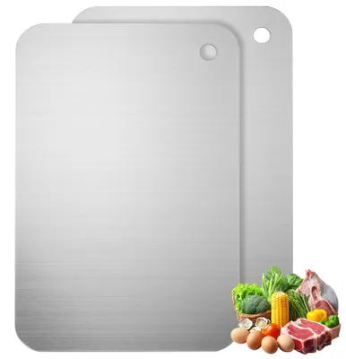 Produktbild von 2-teiliges Schneidebrett-Set aus Titan, Schneidebretter aus Edelstahl, doppelseitige Metallschneidebretter, Schneidebrett aus Edelstahl für Fleisch, Brot, Gemüse und Obst (24 x 15 cm)