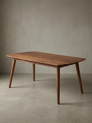 Produktbild von Massivholz Esstisch im modernen Landhausstil, Sheesham, abgerundete Ecken. 120x60x77 cm | Kadima Design
