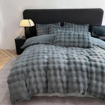 Produktbild von Winter Plüsch Bettwäsche 200x200 aus Flauschig Kaninchenfellimitat, Bettwäsche mit Reißverschluss, Cashmere-Touch, kuschelig & weich, Microfaser