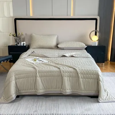 Image de Couette en microfibre douce et respirante, dimensions 200 x 230 cm