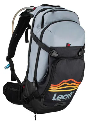 Produktbild von Camel Bag (Rucksack) Mit Mtb Xl 1.5 Trinksystem (1.5L Flüssigkeit, 20L Fracht) Titanfarben Grau/Schwarz R