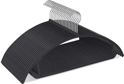 Produktbild von (5er-Pack) Kleiderbügel aus Kunststoff ohne Schulterwölbung – Chromhaken, rutschfest, platzsparend, robust, abgerundete Bügel für Pullover, Mäntel, Jacken, Hosen, Hemden, Kleider, schwarz