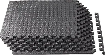 Produktbild von Famanu Trainingsmatte mit rutschfestem Design - 24 Quadratfuß - Schwarz - 6 Stück