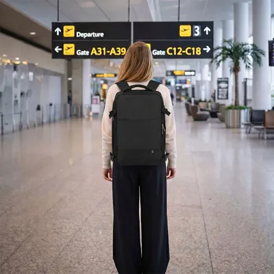 Obrázek produktu pro Cestovní batoh do letadla na notebook s USB portem, vhodný pro Ryanair a Wizz Air, rozměry 40×20×25