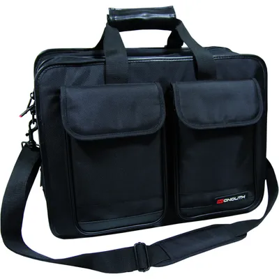 Produktbild von Monolith Tasche (Aktentasche) für 39,1 cm (15,4 Zoll) Apple iPad Notebook - Schwarz - Nylon Körper - wasserabweisend - Griff, Schultergurt - 320 mm Höhe x 430 mm Breite x 200 mm Tiefe - 1 Paket