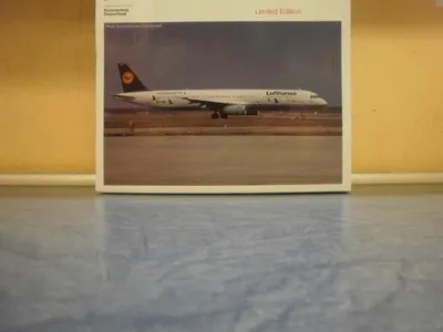 Produktbild von Herpa Wings 1:200 Airbus A 321 Lufthansa 25 Jahre Kranichschutz 558563