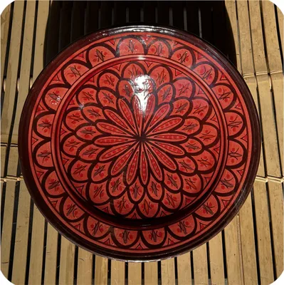 Image de Assiette orientale en céramique peinte à la main Bol marocain en céramique Assiette murale moyenne, rouge
