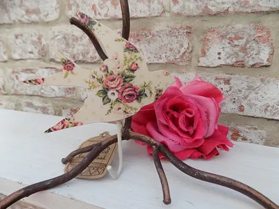Produktbild von Sass & Belle Einzelhaken Schwalbe Vogel "Lady Antoinette" - Preis pro Stück!