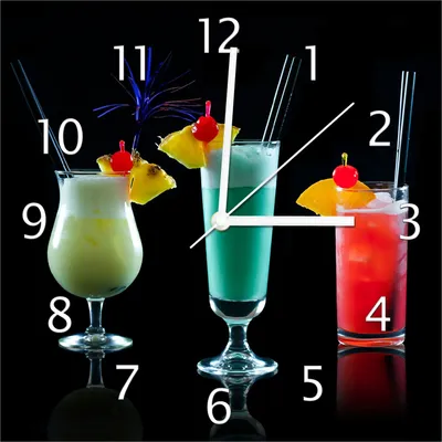 Produktbild von Wallario Design Wanduhr Bunte Cocktails vor schwarzem Hintergrund aus Echtglas, Größe 30 x 30 cm