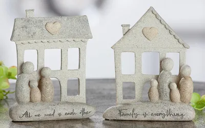 Immagine prodotto di Gilde Dekoobjekt, Haus, Familienmotiv, Spruch, Kunstharz, grau, L. 3 cm, B. 10 cm, H. 12 cm 37227 4063387372272 2 Stück (2-fach sortiert)