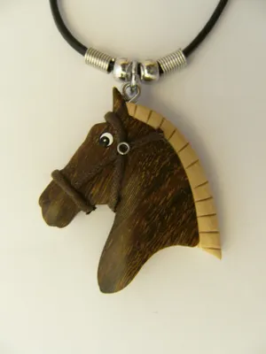 Produktbild von Kette mit Holzanhänger Pferdekopf, Ketten Modeschmuck Tiere Tier Pferd Pony