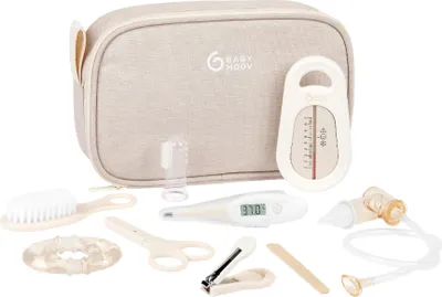 Productafbeelding van Babymoov A032008 Babyverzorgingsset, compact en praktisch, bevat 9 essentiële accessoires voor de babyverzorging, ideaal voor onderweg
