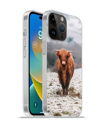 Produktbild von MuchoWow® Handyhülle Schutzhülle Hülle für Apple iPhone 14 Pro Max Schottischer Highlander - Schnee - Berg Silikon Softcase Handy Hülle - Hardcover