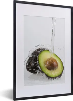 Produktbild von MuchoWow® MuchoWow® Gerahmtes Poster Wasser - Avocado - Wasserhahn 40x60 cm - Poster mit zchwarzem Bilderrahmen - Poster in Rahmen