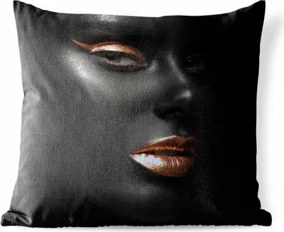 Produktbild von MuchoWow® Outdoor Kissen - Schwarz - Weiblich - Kupfer - 40x40 cm - Wetterfest - Lounge Kissen - Kopfkissen - Interieur - Polster mit Bild