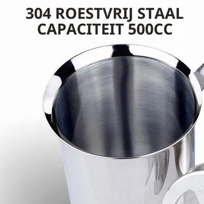 Produktbild von 500 ml, aus Edelstahl, Milchaufschäumer mit doppelter Siebstruktur, manuell, 8 x 8 x 18 cm, für perfekten Milchschaum dank doppelter Siebe und einem speziellen Druckmechanismus