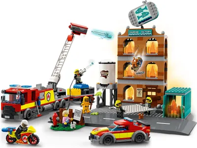 Produktbild von LEGO 60321 City Feuerwehreinsatz mit Löschtruppe, Feuerwehr-Spielzeug mit Feuerwehrauto und Minifiguren für Jungen und Mädchen ab 7 Jahren