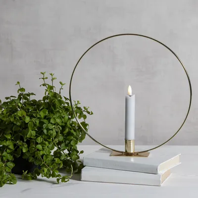 Produktbild von Dekoring mit LED Kerze Flamme Tischdeko - warmweiße LED - D: 28,5cm - Timer - Batterie - gold