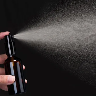 Produktbild von 30ml Amberglas Sprayflasche - Kleine feine Nebelspray - Nachfüllbar - Ätherische Öle Reisen - 12 Stück