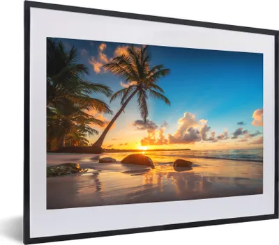 Produktbild von MuchoWow® MuchoWow® Gerahmtes Poster Strand - Meer - Palme - Sonnenuntergang 60x40 cm - Poster mit zchwarzem Bilderrahmen - Schlafzimmer - Plakat in Rahmen - Drucken