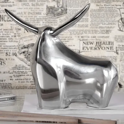 Produktbild von cagü: Design Deko Skulptur Briefbeschwerer Stier [HECTOR] Silber aus poliertem Aluminium 17cm Länge, Echter Wohnaccessoire Designklassiker!