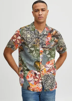 Produktbild von Indicode 20392MM IDMariol Cuba-Shirt Kurzarm Herren Kurzarmhemd Herrenhemd Hemd Bowlinghemd Cuba-Kragen Umlegekragen Regular Fit Hochwertige Viskose-Qualität Flower-Muster Blumen