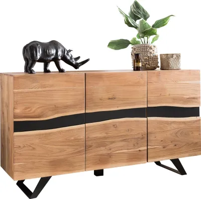 Sideboard Akazie Massivholz mit Baumkantenfronten, drei Schubladen und schwarzen Metallbeinen in Gesamtansicht.