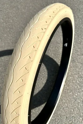 Zdjęcie produktu dla Kremowe opony Street Hog 26 x 2,35