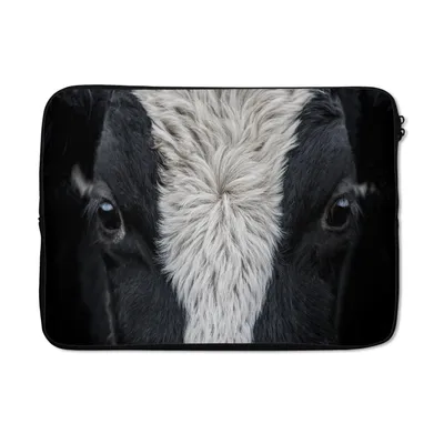 Produktbild von MuchoWow® Laptop Hülle 14 ZollKuh - Auge - Schwarz - Weiß Laptoptasche - Laptoptasche - Stoßsicher - Schutzhaube