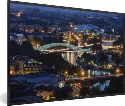 Produktbild von MuchoWow® MuchoWow® Gerahmtes Poster Ein Luftbild der Stadt Tiflis 60x40 cm - Poster mit zchwarzem Bilderrahmen - Printing - Wanddeko Schlafzimmer