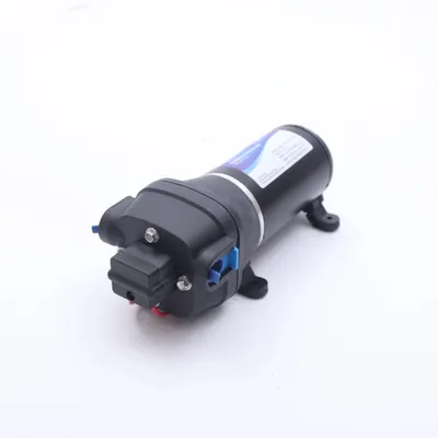 Produktbild von 12V Elektrische Wasserpumpe - Druckerhöhungspumpe - Selbstansaugende Membranpumpe - 17 l/min, 28 m Förderhöhe - Automatischer Druckschalter - EU-Stecker Schwarz