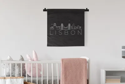 Produktbild von MuchoWow® Wandteppich Wandbehang Skyline ''Lissabon'' vor einem schwarzen Hintergrund 60x60 cm Tapisserie Dekoration Wandtuch - Dekorationen - Wand Decke