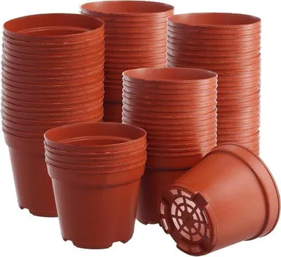 Productafbeelding van Famanu plantenpotten, 9 cm - 150 stuks, met drainagegaten, geschikt voor binnen- en buitengebruik